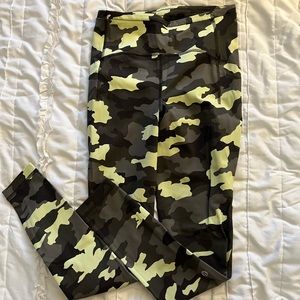 Lululemon swift free high rise tight 28”